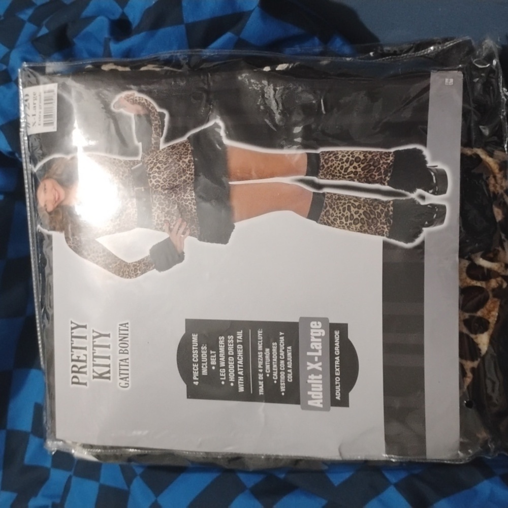 Costumes USA Pretty Kitty Gatita Bonita Women's Halloween Costume Size XL